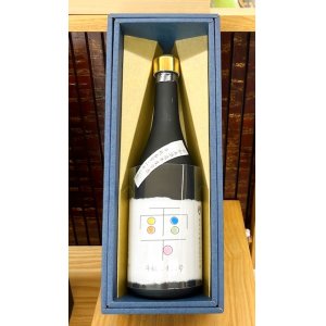 画像: 特別限定酒　雫　純米大吟醸嚢吊生原酒　７２０ｍｌ